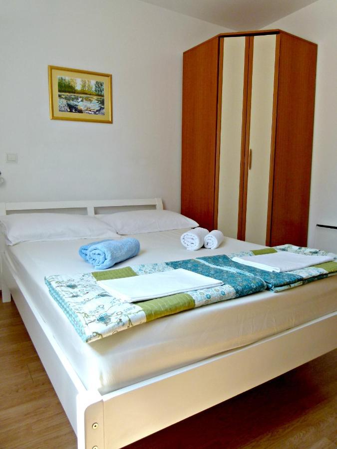 Apartmani Marija メドゥリン エクステリア 写真